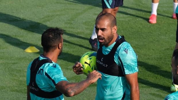 Los 29 convocados por Cervera para recibir al Valencia