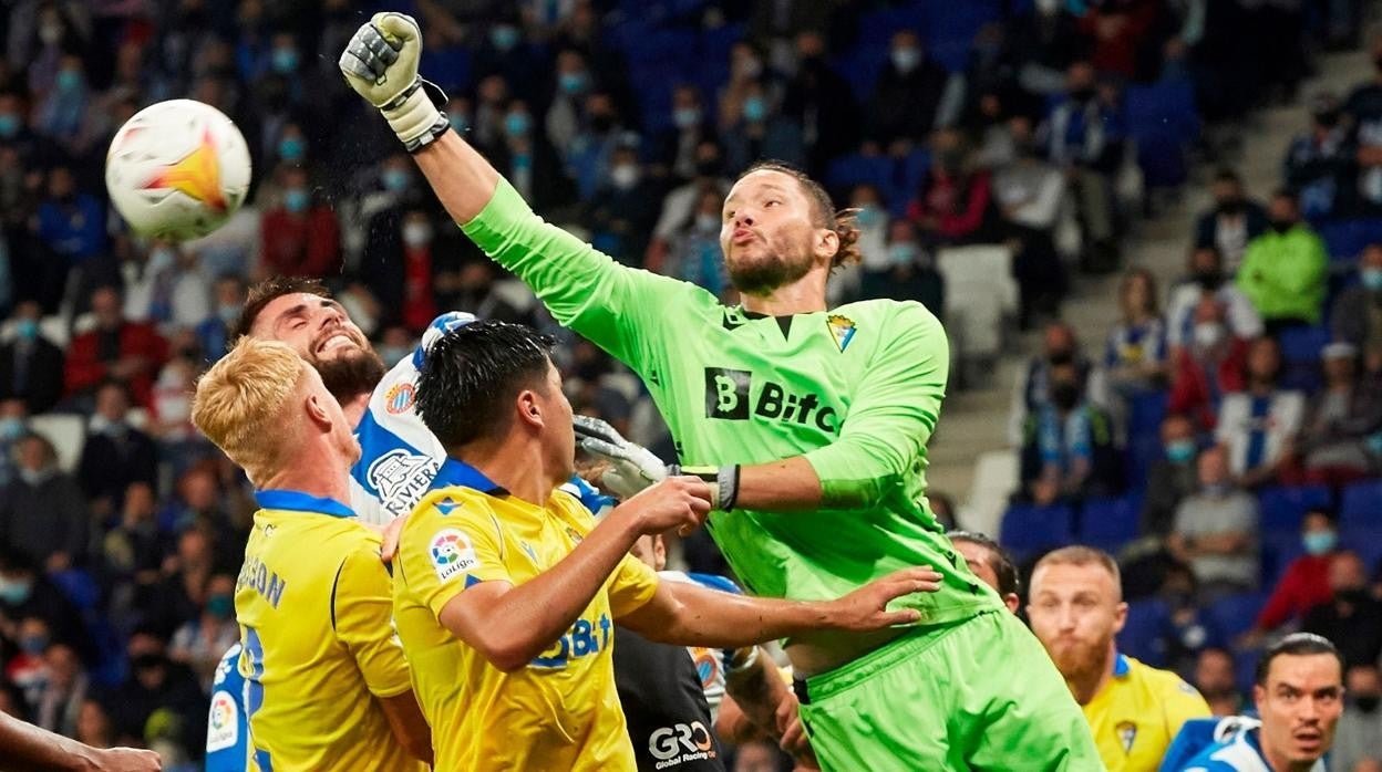 Conan Ledesma fue el mejor del Cádiz CF ante el Espanyol.