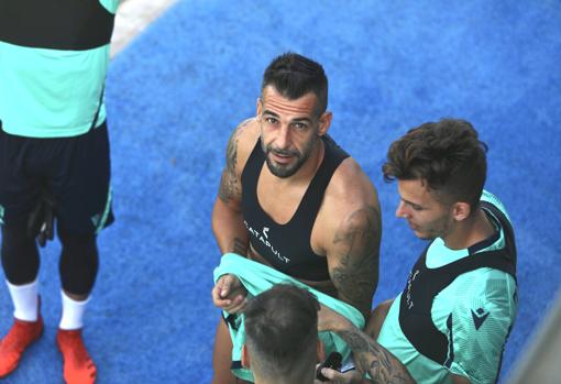 Álvaro Negredo no está siendo titular lejos de Cádiz.