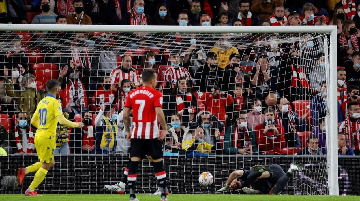 Momento en el que se produce el gol de Salvi en San Mamés.