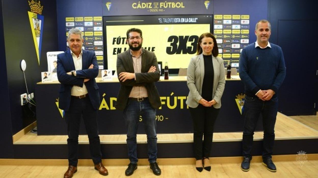 Presentación del torneo de fútbol callejero.