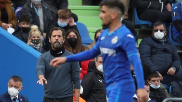 Quique Sánchez, eufórico tras la victoria ante un Cádiz CF al que «respetamos muchísimo»