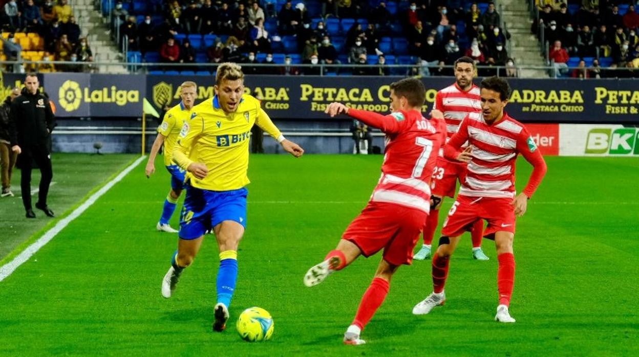 Iván Alejo en el partido ante el Granada