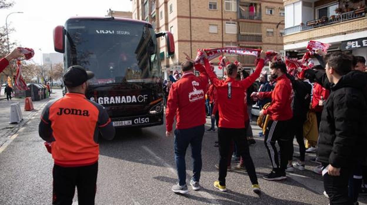 Habrá recibimiento al Granada.