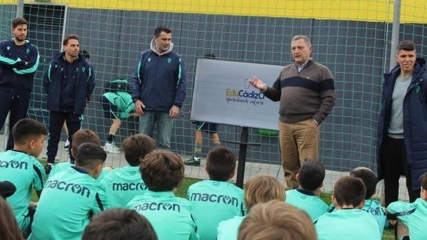 EduCádizCF: un ambicioso proyecto en el que los canteranos son los grandes protagonistas