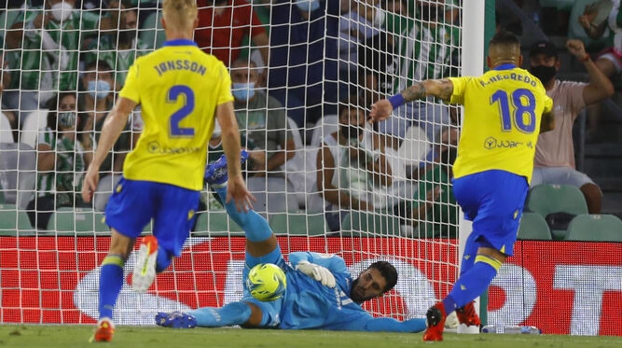 Rui Silva durante el Betis - Cádiz de la primera vuelta.