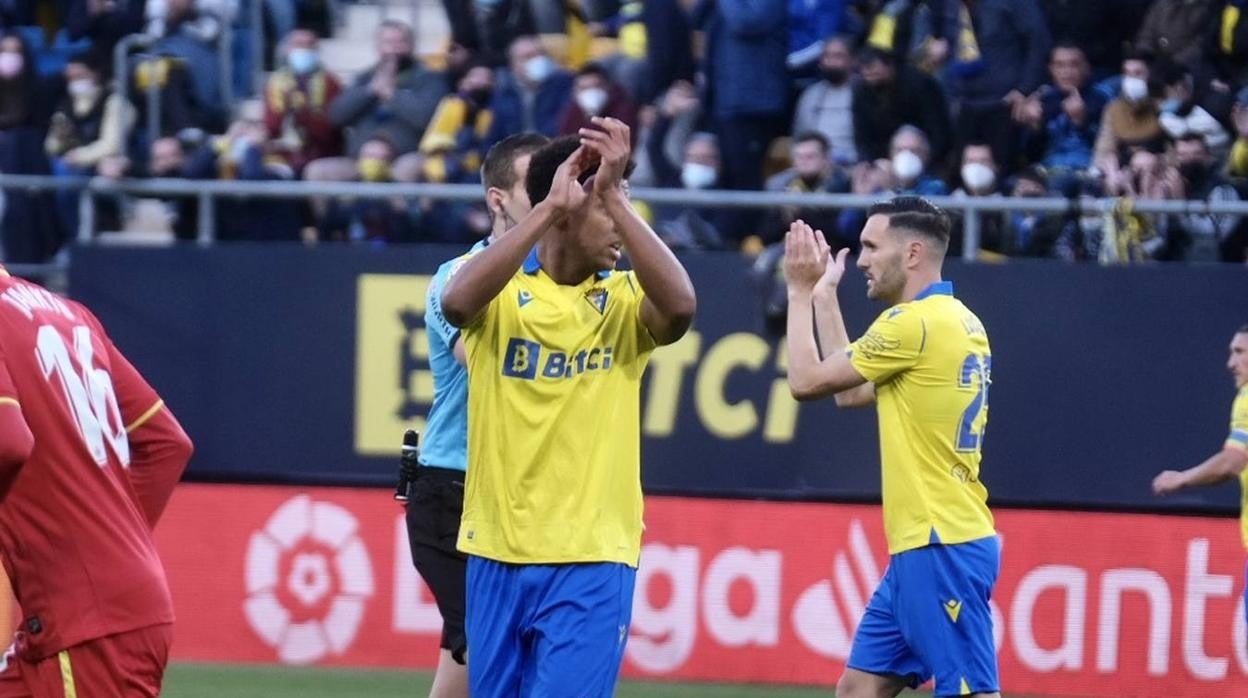 'Choco' Lozano y Lucas Pérez son dos de los máximos asistentes del Cádiz CF esta temporada.