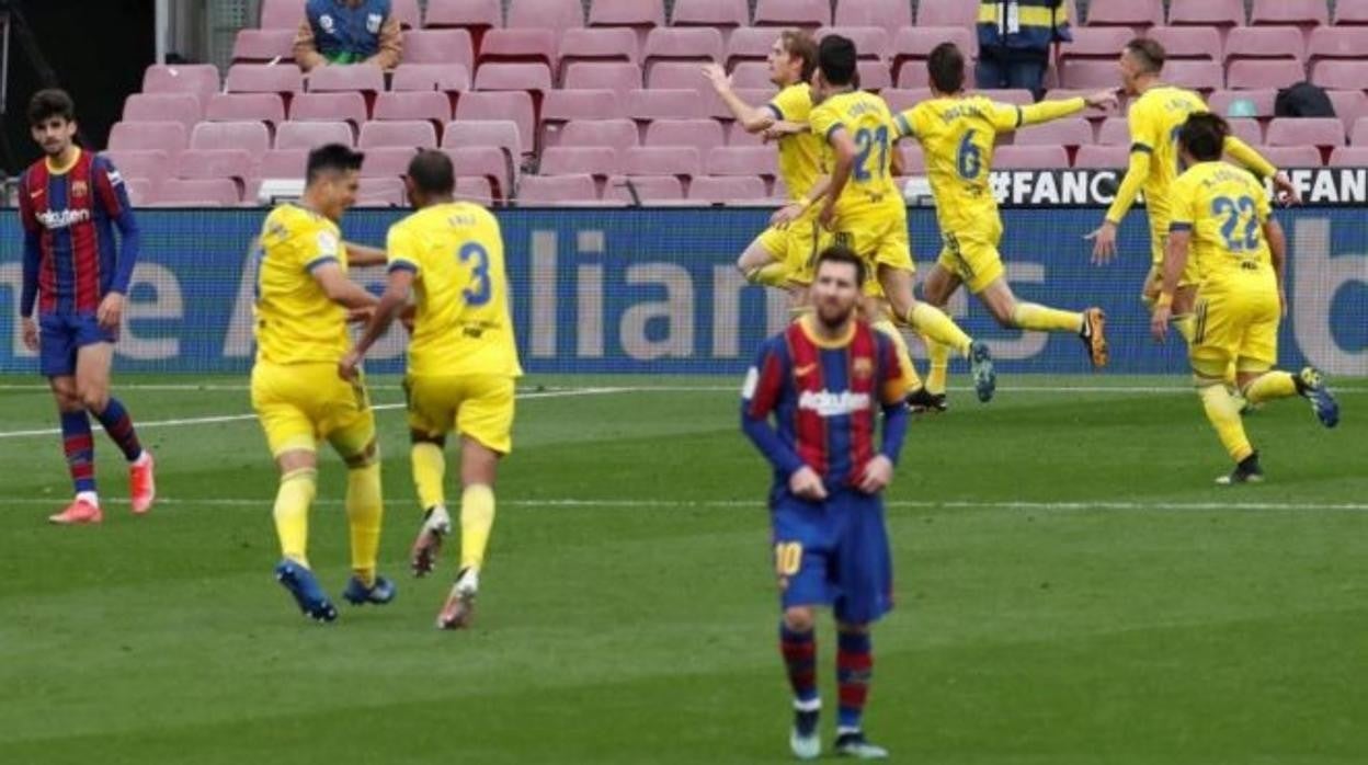 Álex empató de penalti al filo del final.