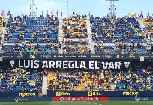 El Cádiz CF pidió explicaciones a Luis Rubiales esta temporada por el VAR.
