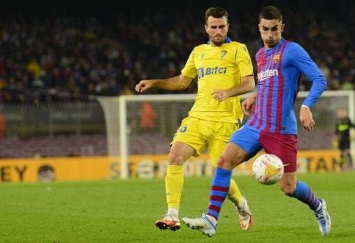 Raúl Parra secó a Ferrán Torres en el Camp Nou.