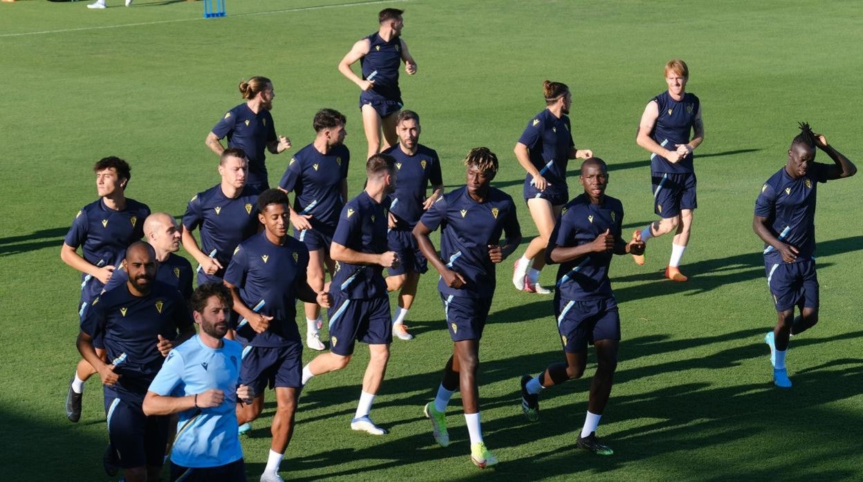 El Cádiz CF continuará con su preparación en Marbella.