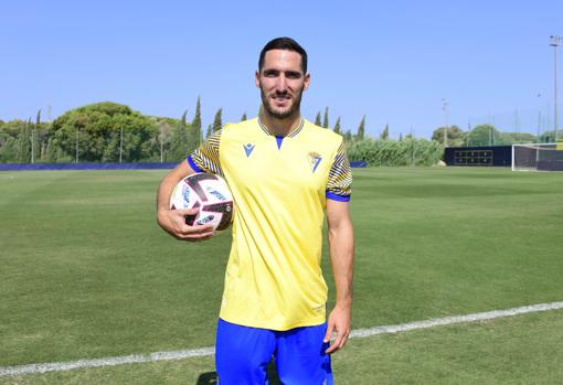 Zaldua ya es jugador del Cádiz CF.