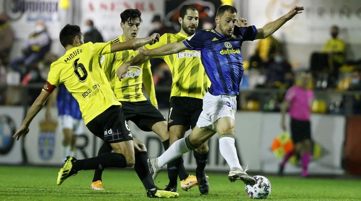 Malbasic durante su etapa en el Cádiz CF.