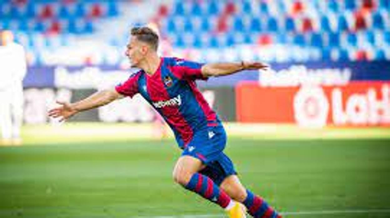 Dani Gómez celebra un gol con la elástica granota.