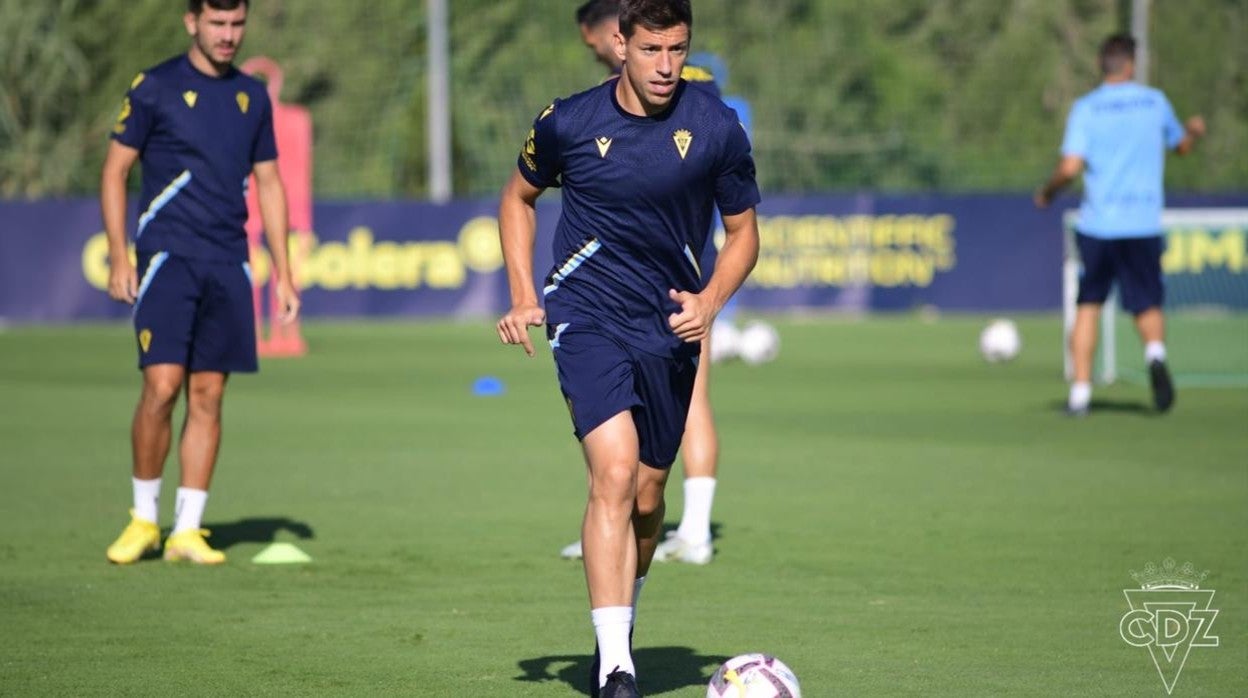 Alcaraz, en el entrenamiento de este viernes.