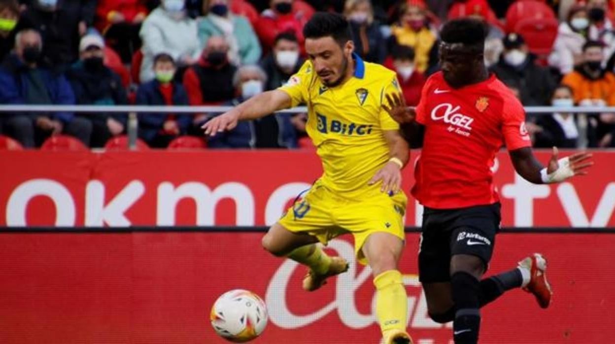 Iza en un partido ante el Mallorca de la pasada temporada