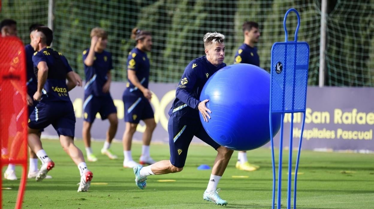 Alejo, en el entrenamiento de este viernes.