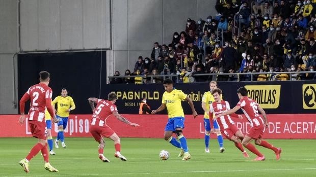 Cádiz - Atlético; Horario, fecha, TV y dónde ver online