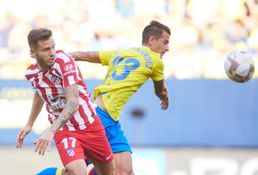 Luis Hernández ante el Atlético jugó como lateral derecho.