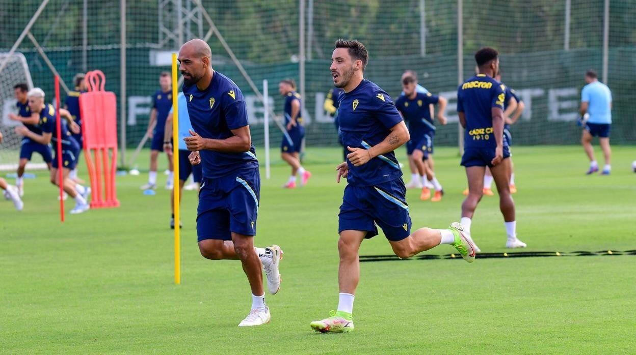 Iza y Fali en un entrenamiento