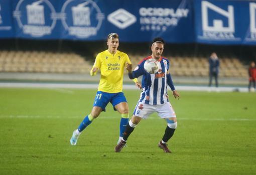 Iván Alejo es una solución de urgencia para el lateral derecho del Cádiz CF.