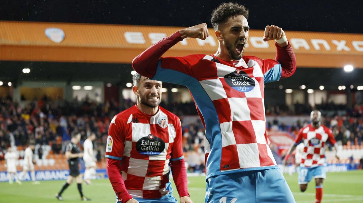 chris ramos celebra un gol con el lugo.