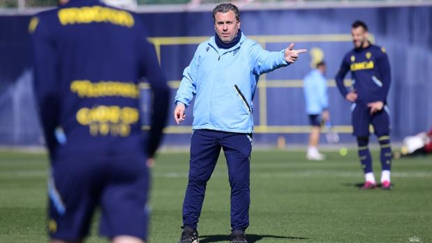 La idea de Sergio sale reforzada tras variar su once de gala en Anoeta