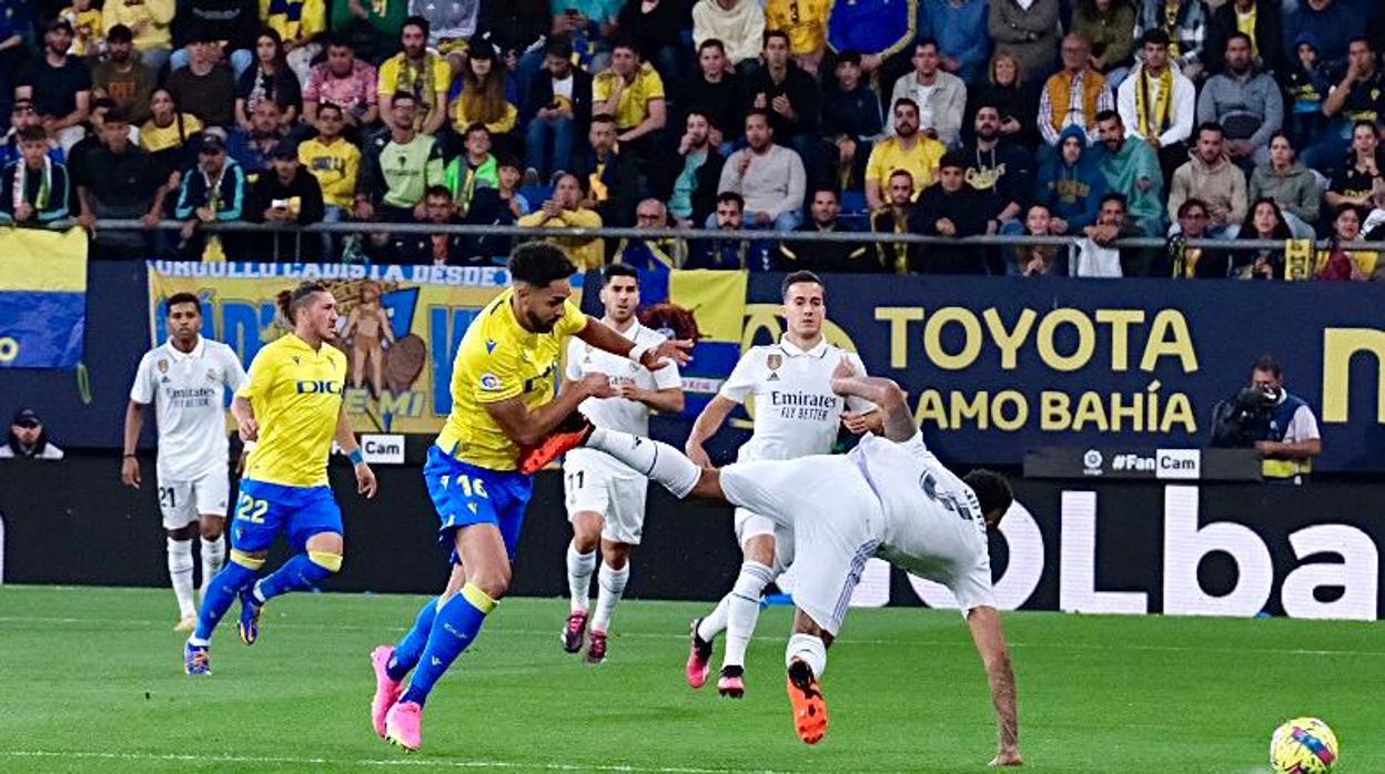 Cádiz - Real Madrid; resumen, resultado y goles (0-2)