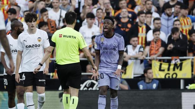 El enorme agravio comparativo de Competición con el Cádiz CF
