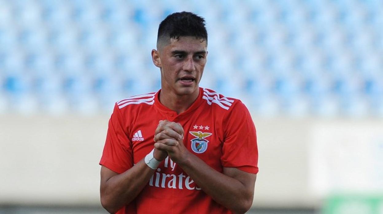 Tiago Gouveia en el Benfica