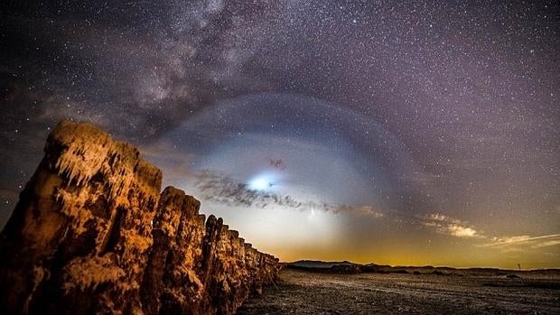 Captura del misil explotando en el cielo cerca de Bombay Beach, Los Ángeles