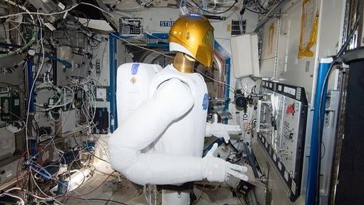 Robonaut 2 trabaja en la estación espacial