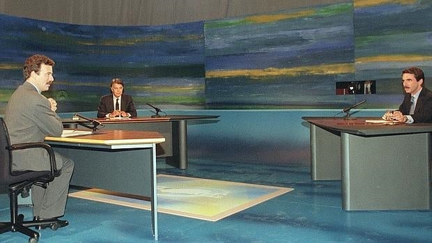 Felipe González y José María Aznar, durante el debate electoral