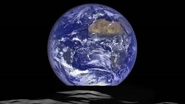 La Tierra, fotografiada por una nave de la NASA desde la Luna