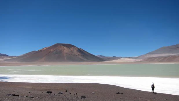 Los científicos aún no saben qué fenómeno ha causado la subida del terreno en el Complejo Volcánico Altiplano-Puna, en los Andes centrales, pero no se cree que se trate de un súper volcán