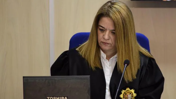 La presidenta del tribunal, Samantha Romero