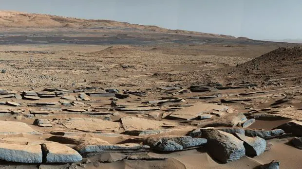 Panorámica del cráter Gale captada por el rover Curiosity
