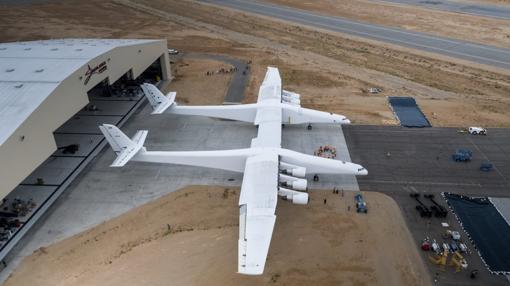 Así es el impresionante Stratolaunch, el avión más grande del mundo