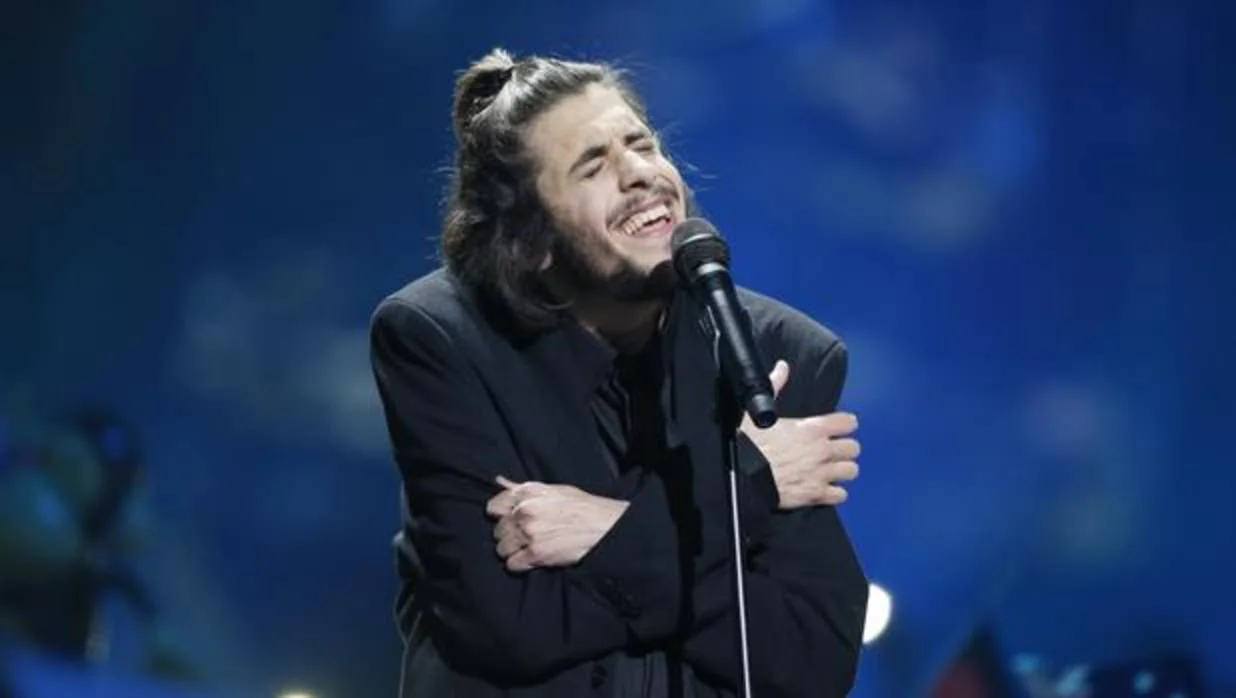 Salvador Sobral, durante su actuación en Eurovisión 2017