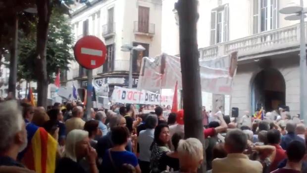 Acoso al alcalde de Mataró para que ceda locales donde poder votar en el referéndum