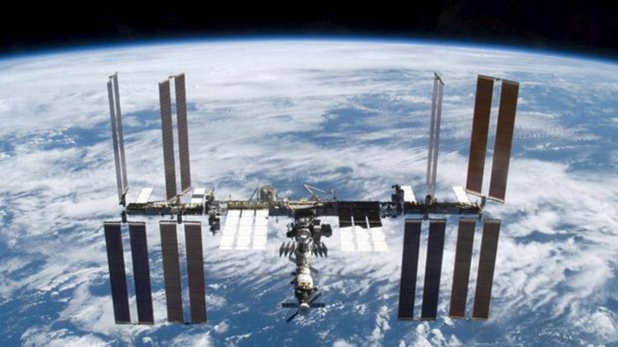 Fotografía de la Estación Espacial Internacional, un esfuerzo conjunto de la NASA, la ESA, Rusia y Canadá