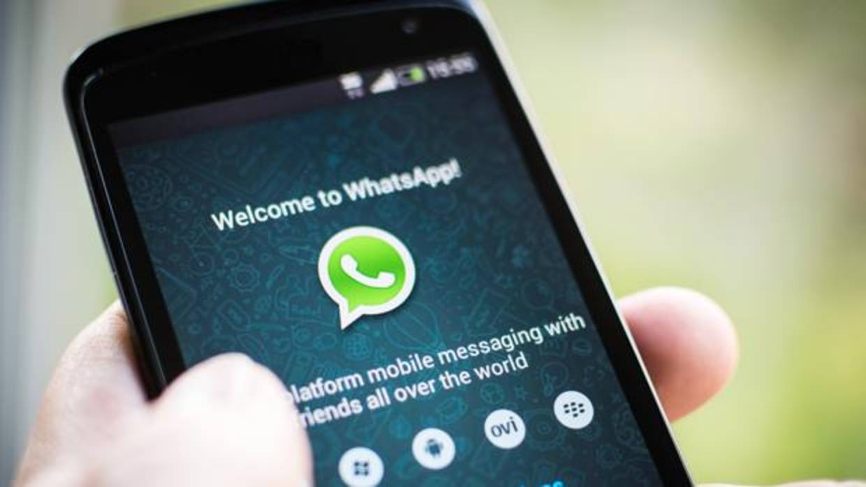 ¿Es delito insultar en WhatsApp?