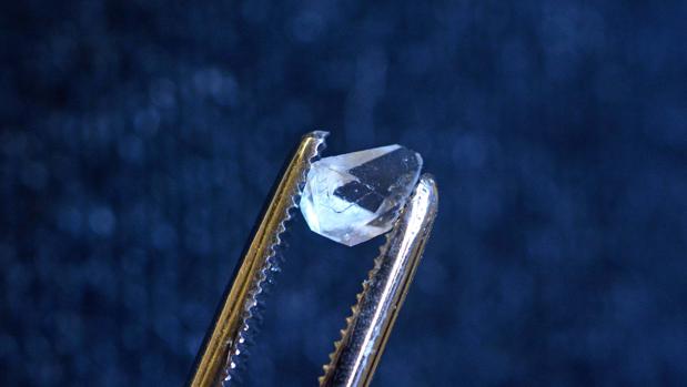 Hallan «cristales de tiempo» en un material que está al alcance de los niños