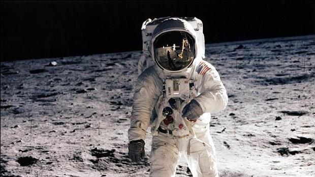 Rusia organizará una misión para «confirmar» si Neil Armstrong llegó a la Luna