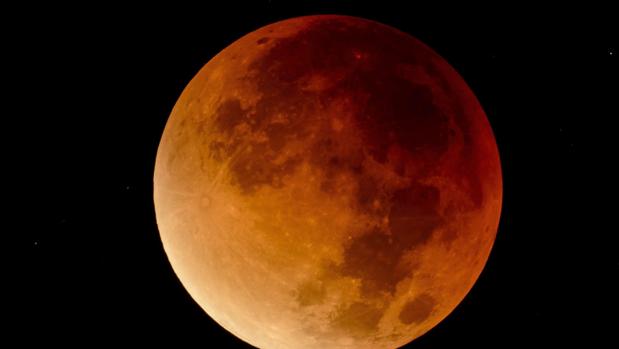 ¿Arrancará 2019 con una «superluna de sangre de lobo»?