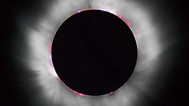 Eclipses solares y superlunas de sangre: los fenómenos astronómicos que veremos en 2019