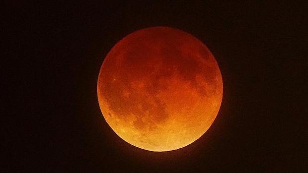 Llega la superluna de sangre con eclipse total: Cuándo, dónde y cómo verla