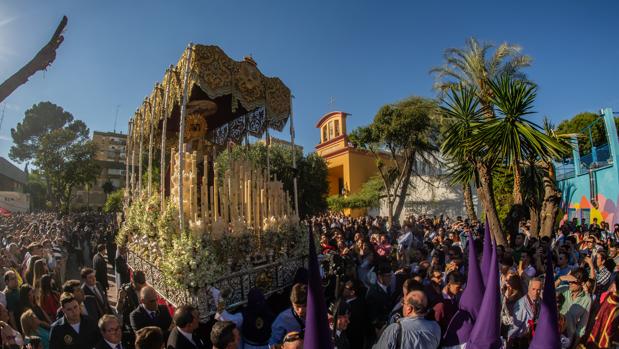 ¿Por qué siempre hay Luna llena en Semana Santa?