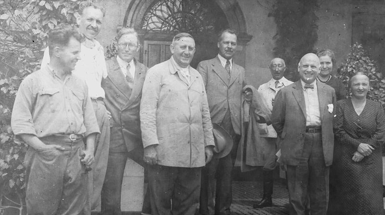 Nikolái Vavílov, quinto por la izquierda, durante una visita al genetista vegetal alemán Alberto Boerger en Uruguay, 1937