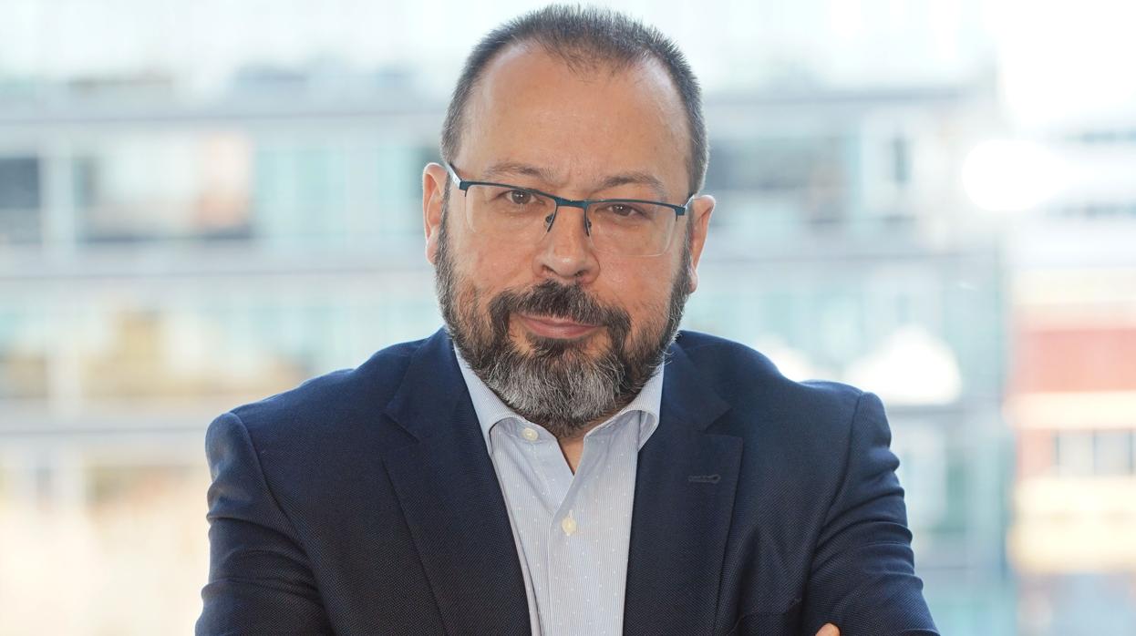 César Hernández es Jefe de Departamento de Medicamentos de Uso Humano de la Agencia Española de Medicamentos y Productos Sanitarios